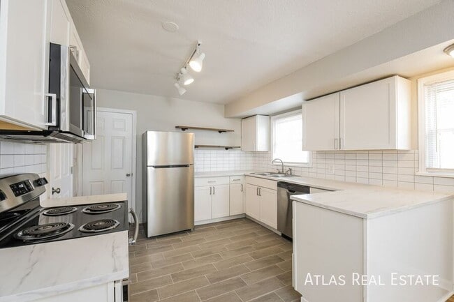 Photo - 1131 Geneva St