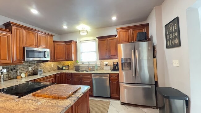 Photo - 1711 Springfield Ave