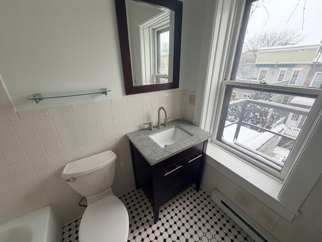 Photo - 285.5 Hudson Ave Unit Apt 3