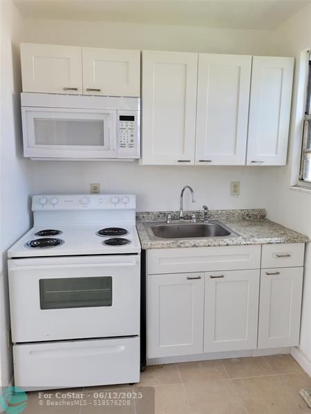 Photo - 1853 NW 5th St Unit 2