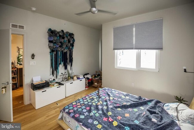 Photo - 2324 Memphis St Unit C8