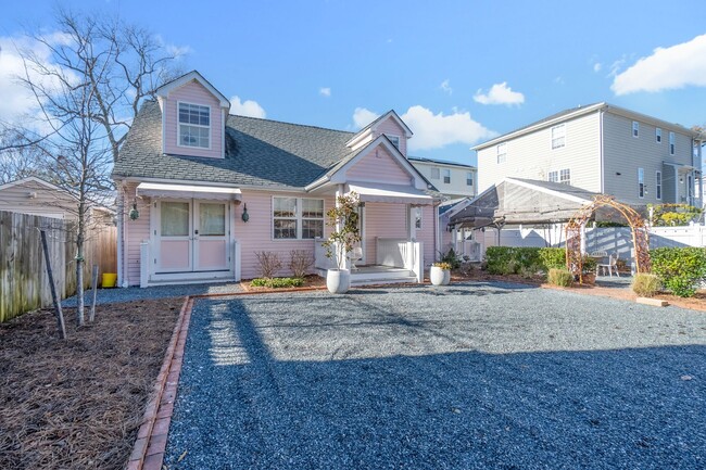 1312 Cypress Ave