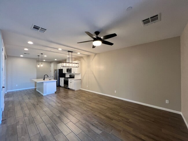 Photo - 534 Celebratory Pl