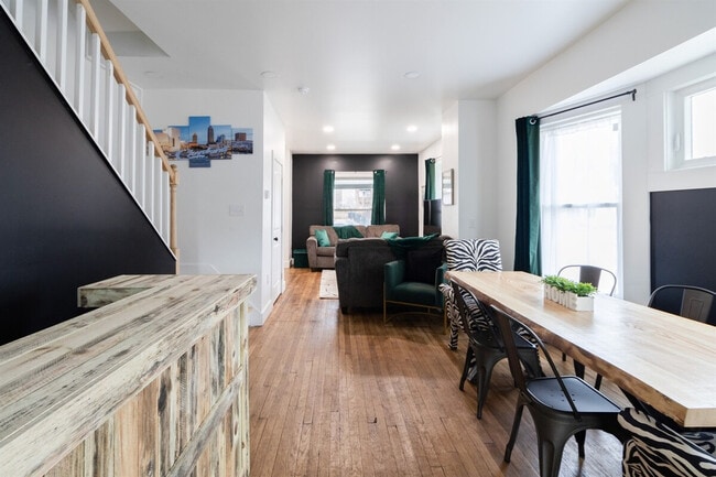 Photo - 10628 Lee Ave Unidad ID1290640P