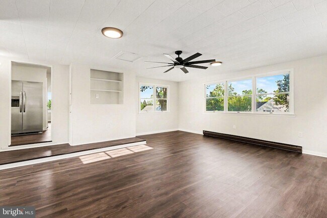 Photo - 105 Oak Hill Dr