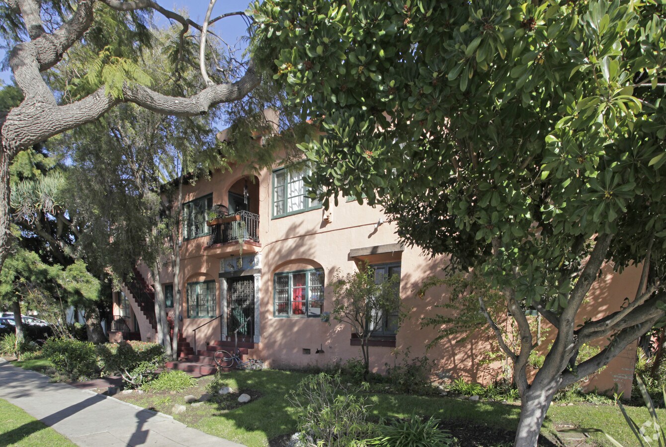 Photo - Loma De Oro Apartments