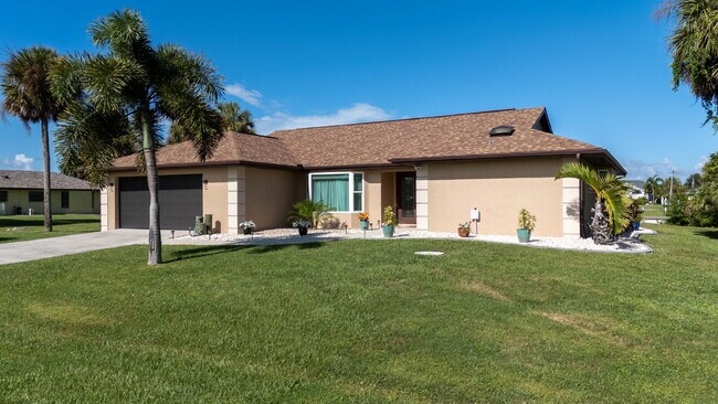 Photo - 3 BEDROOM • 2 BATHROOM • PRIVATE POOL • WATERFRONT • BOAT LIFT • ZERO DEPOSIT MOVE-IN AVAILABLE
