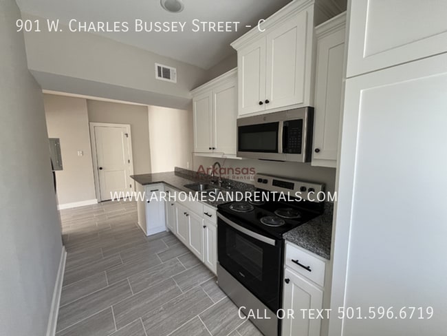 Photo - 901 W Charles Bussey Ave Unit C