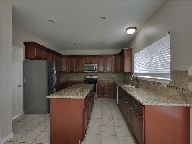 Photo - 5911 Klamath Falls Ct