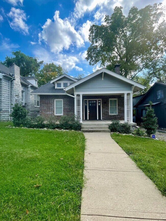 Building Photo - 1509 Ashwood Ave