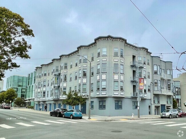 Building Photo - Great Hayes Valley Studio! Top Floor! Eat-... Unit 700 Laguna Street, #309 Rental