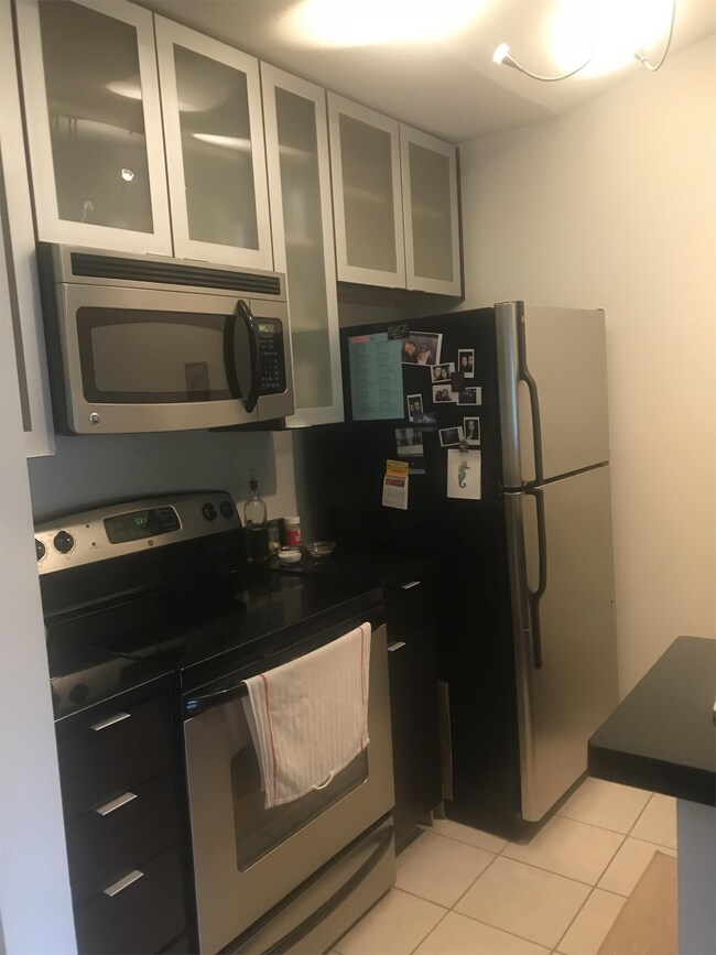 Photo - 3-53C S Graham St