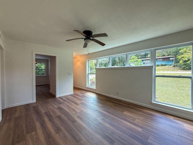 Photo - 5230 Springhill Dr