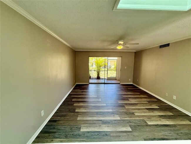 Photo - 2403 Aspinwall St