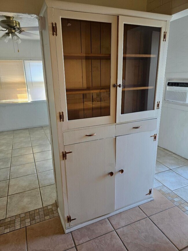 Photo - 3556 E Fairmount St