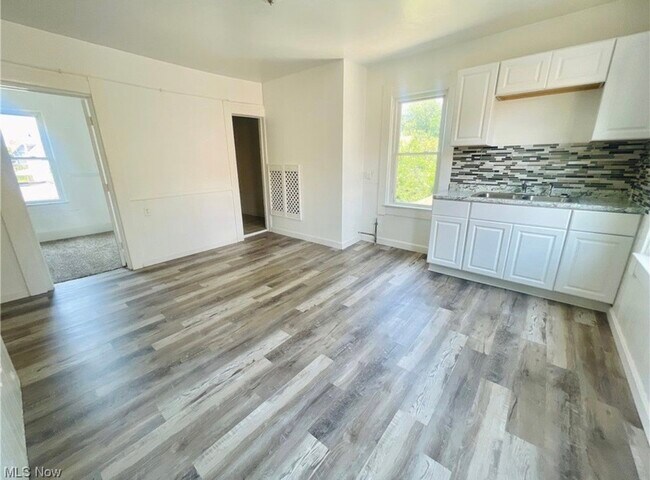 Photo - 4002 Robert Ave