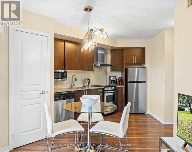 Photo - 352 Front St W Unité 612