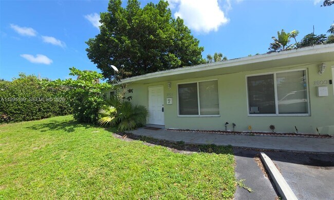 Photo - 2504 NW 9th Ln Unidad 2