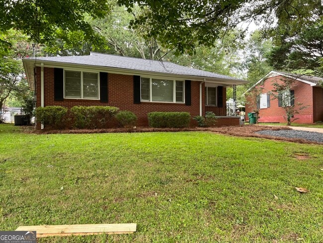 Building Photo - 2174 Trailwood Dr