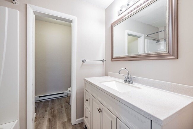 Photo - Middlebury Crossing Apartments