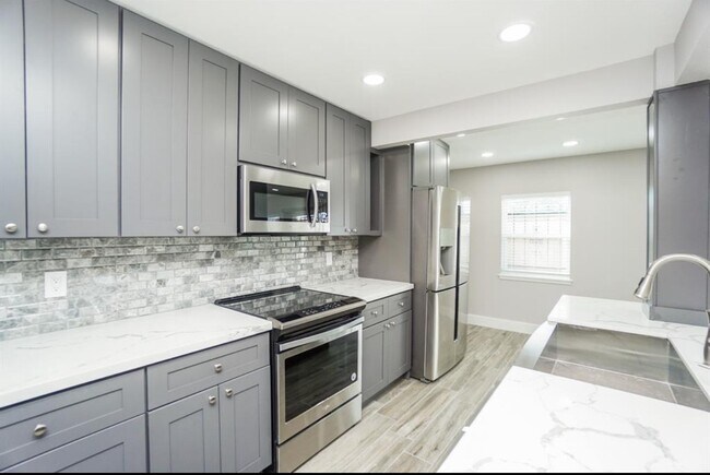 Photo - 14571 Misty Meadow Ln Unit True