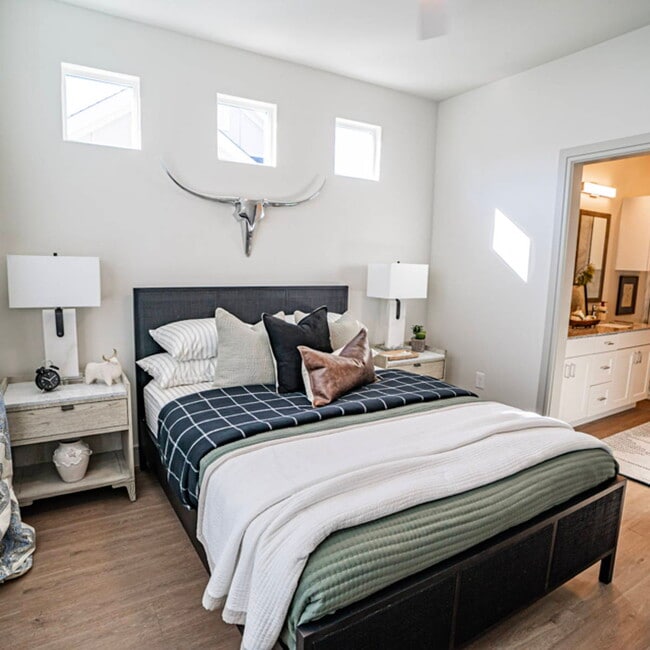 B3 2BR, 2BA - 981SF - Primary Bedroom & Bathroom
