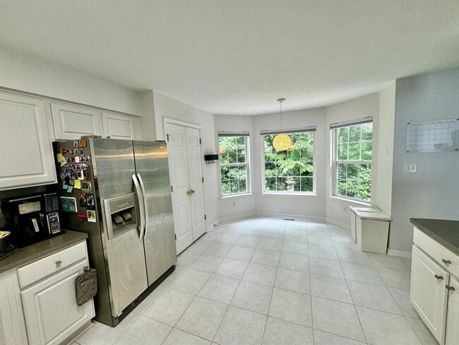 Photo - Beautiful 3 bed, 2.5 bath home with a spac...