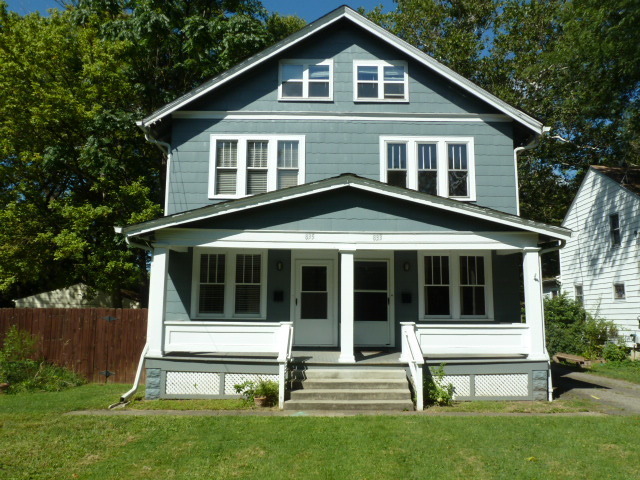 Building Photo - !! AUGUST MOVE IN SPECIAL: Get 50% OFF on ... Rental