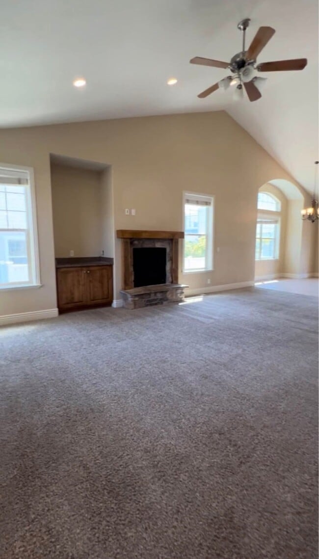 Photo - 2049 Sunflower Ln