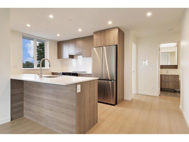 Photo - 10828-1139A 139a St Unit W303