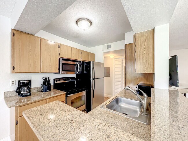 Westwood Boulevard, Orlando, FL 32821 - 1 BR 1 BA condo