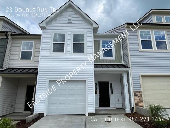 Come see this lovely townhome in a desirab... - Come see this lovely townhome in a desirab...