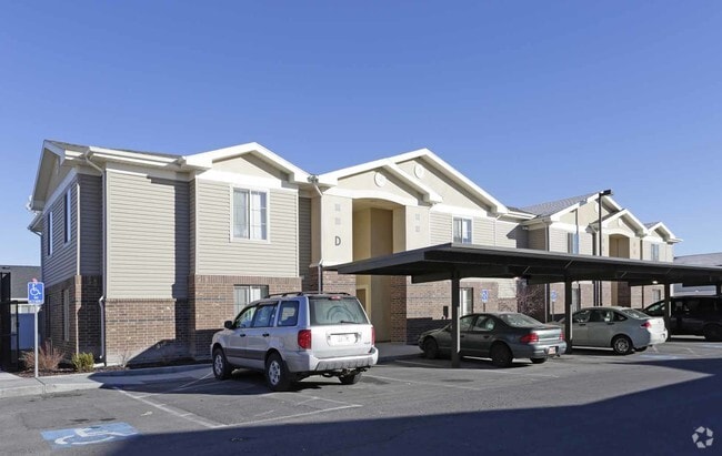 Photo - Clark Cove Cottages Apartments