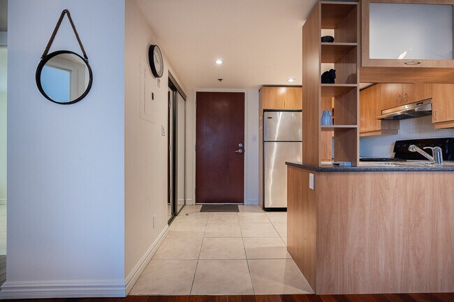 Photo - 3024 Rue Sainte-Émilie Unit SI ID1265664P