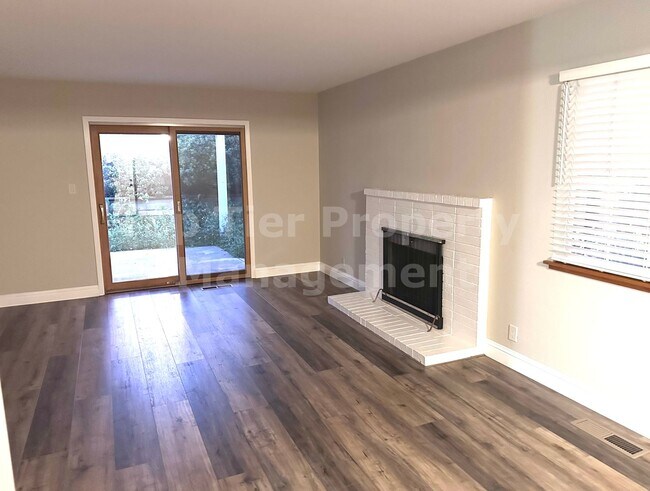 Photo - Very nice 4 Bed/2 Bath /1,250 square foot house in Concord available April 1st! Features and amen...