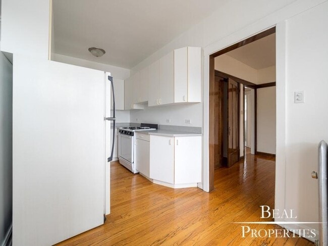 Photo - 1 bedroom in CHICAGO IL 60613 Unit 02