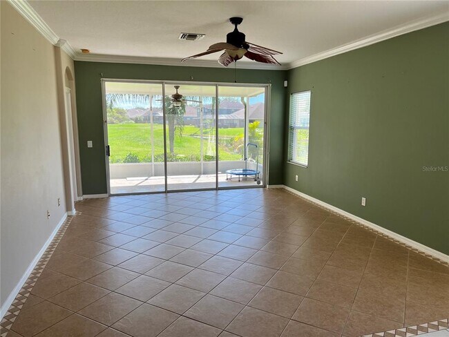 Photo - 7405 Surrey Wood Ln