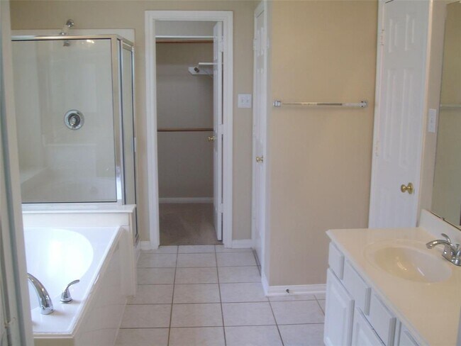 Photo - 14906 White Forge Ln