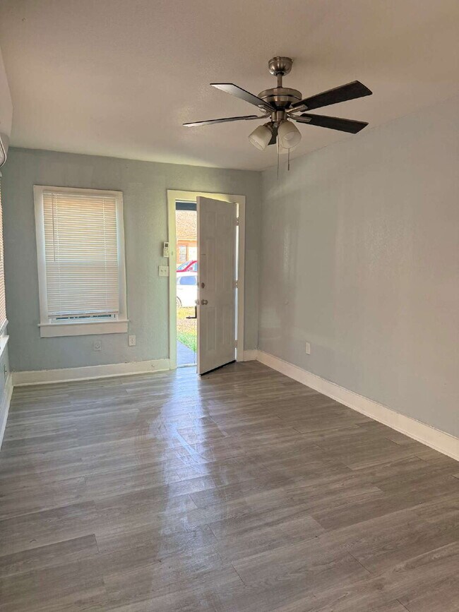 Photo - 914 Clower-2 Unidad 2