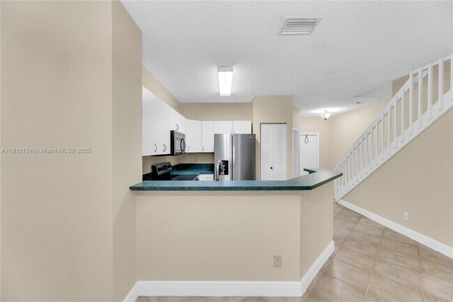 Photo - 304 SW 120th Ave