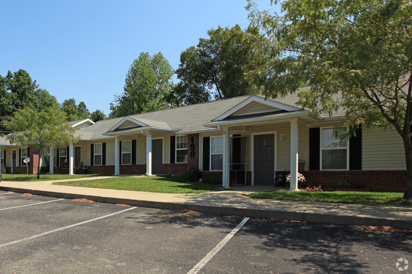 Photo - Lakeview Station