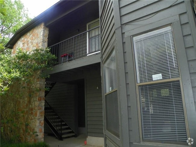 Building Photo - 8800 Schick Rd Rental