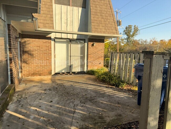 Photo - 505 Cross Creek Rd