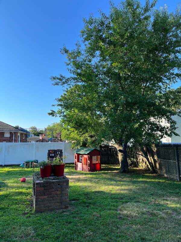 86 Greenwood Rd Apartment Bay Shore, NY