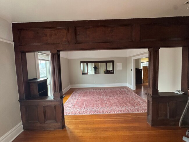 Photo - 33 NE San Rafael St