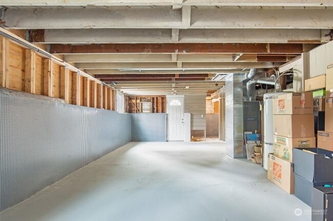 Photo - 3130 Broadway E