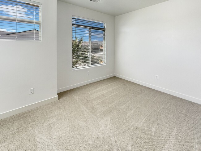 Photo - 3011 E Lavatera Dr