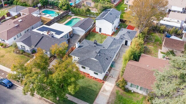 Photo - 7747 Wish Ave