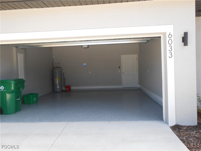 Building Photo - 6033 Kumquat Cir