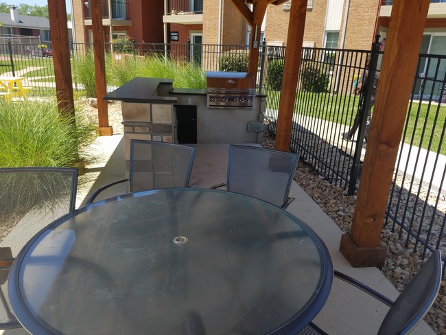 Shaded Pool Seating